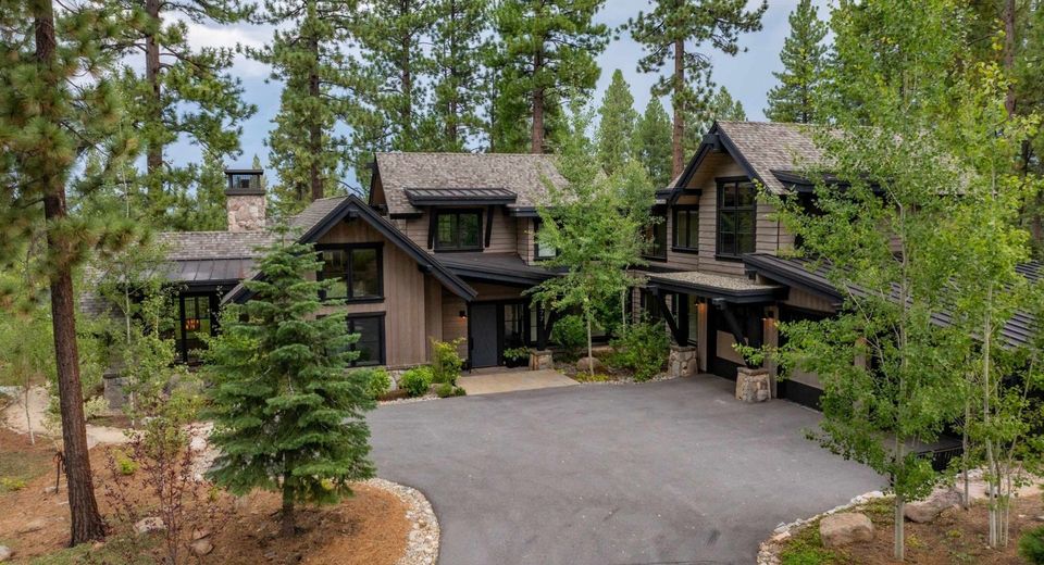 377 James Mciver, Truckee, CA 96161 Photo