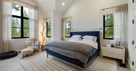 377 James Mciver, Truckee, CA 96161 Photo