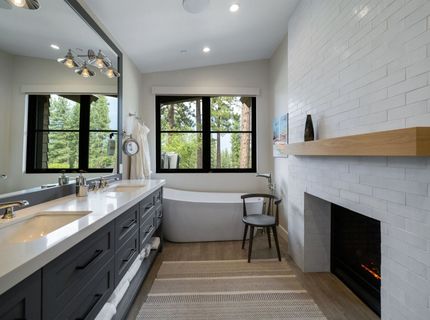 377 James Mciver, Truckee, CA 96161 Photo