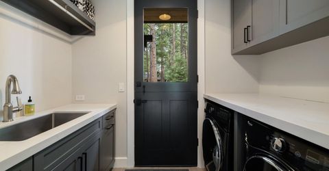 377 James Mciver, Truckee, CA 96161 Photo