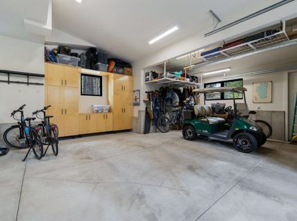 377 James Mciver, Truckee, CA 96161 Photo