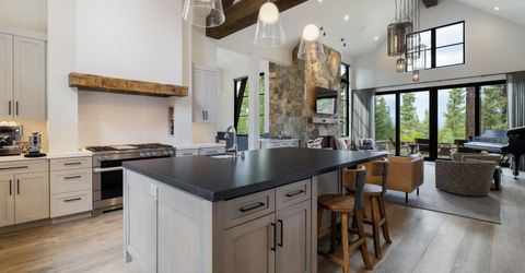 377 James Mciver, Truckee, CA 96161 Photo