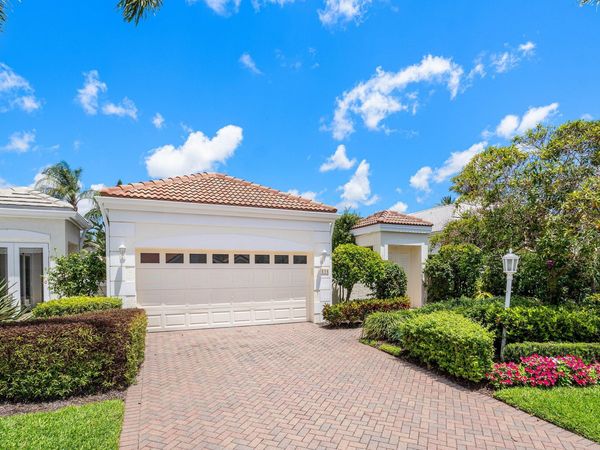 116 Coral Cay Drive, Palm Beach Gardens, FL 33418