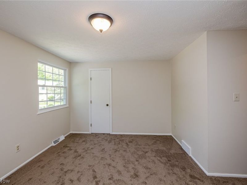 13748 Oakbrook Drive, Unit 13748, North Royalton, OH 44133 Photo 17