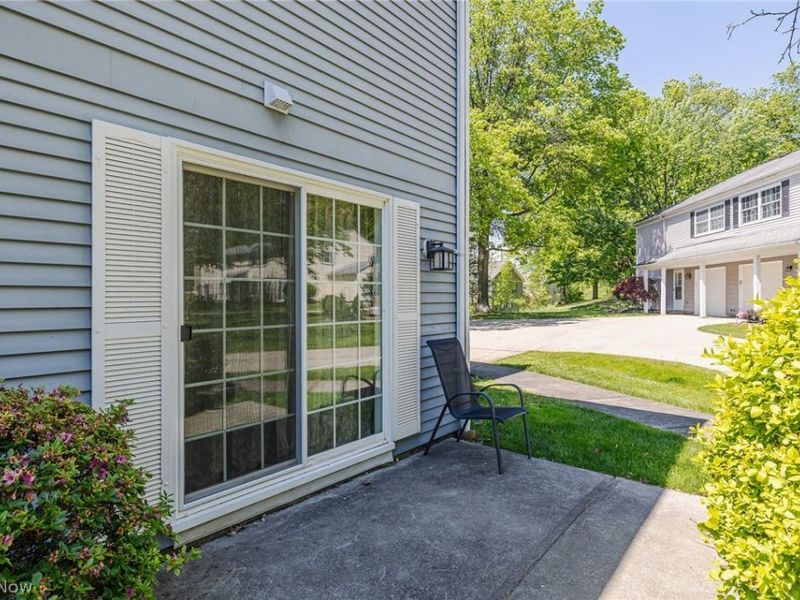 13748 Oakbrook Drive, Unit 13748, North Royalton, OH 44133 Photo 2