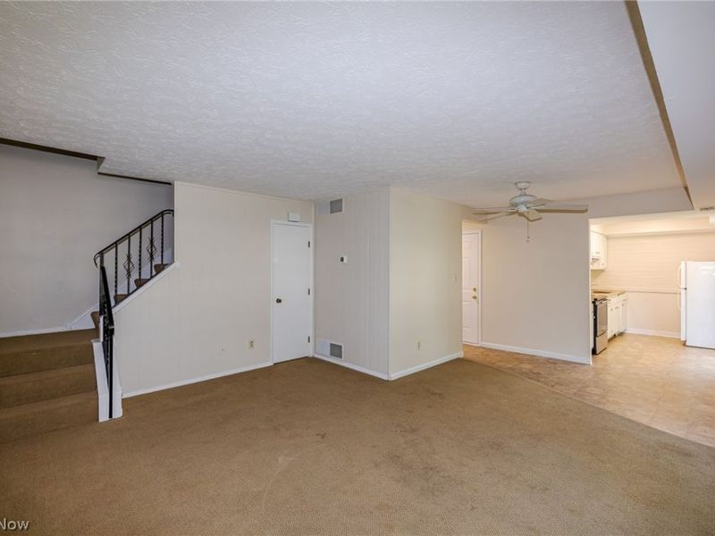13748 Oakbrook Drive, Unit 13748, North Royalton, OH 44133 Photo 3