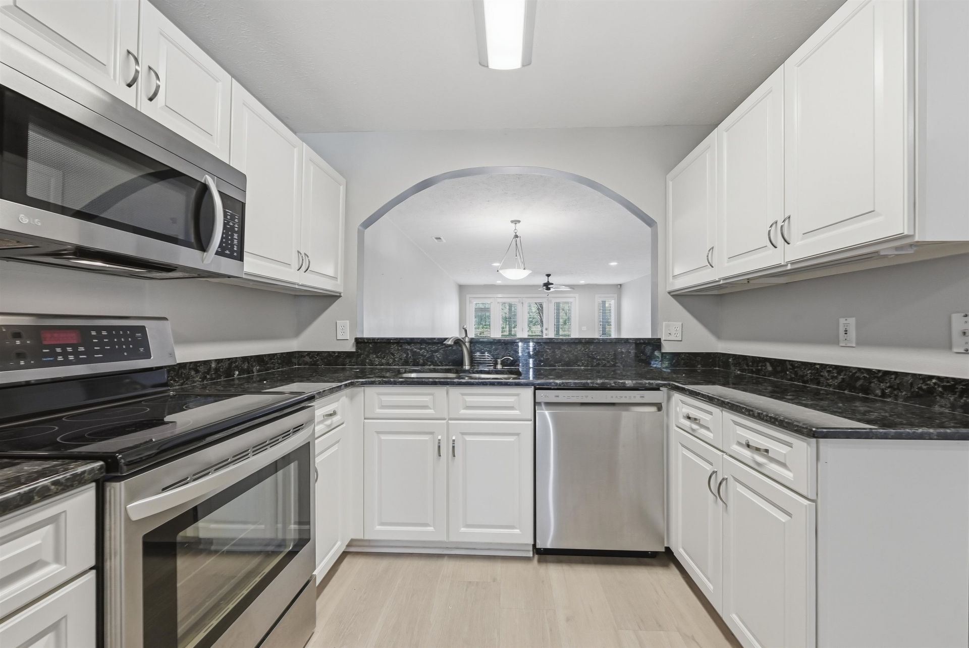 4760 Lightkeepers Way  Photo 9