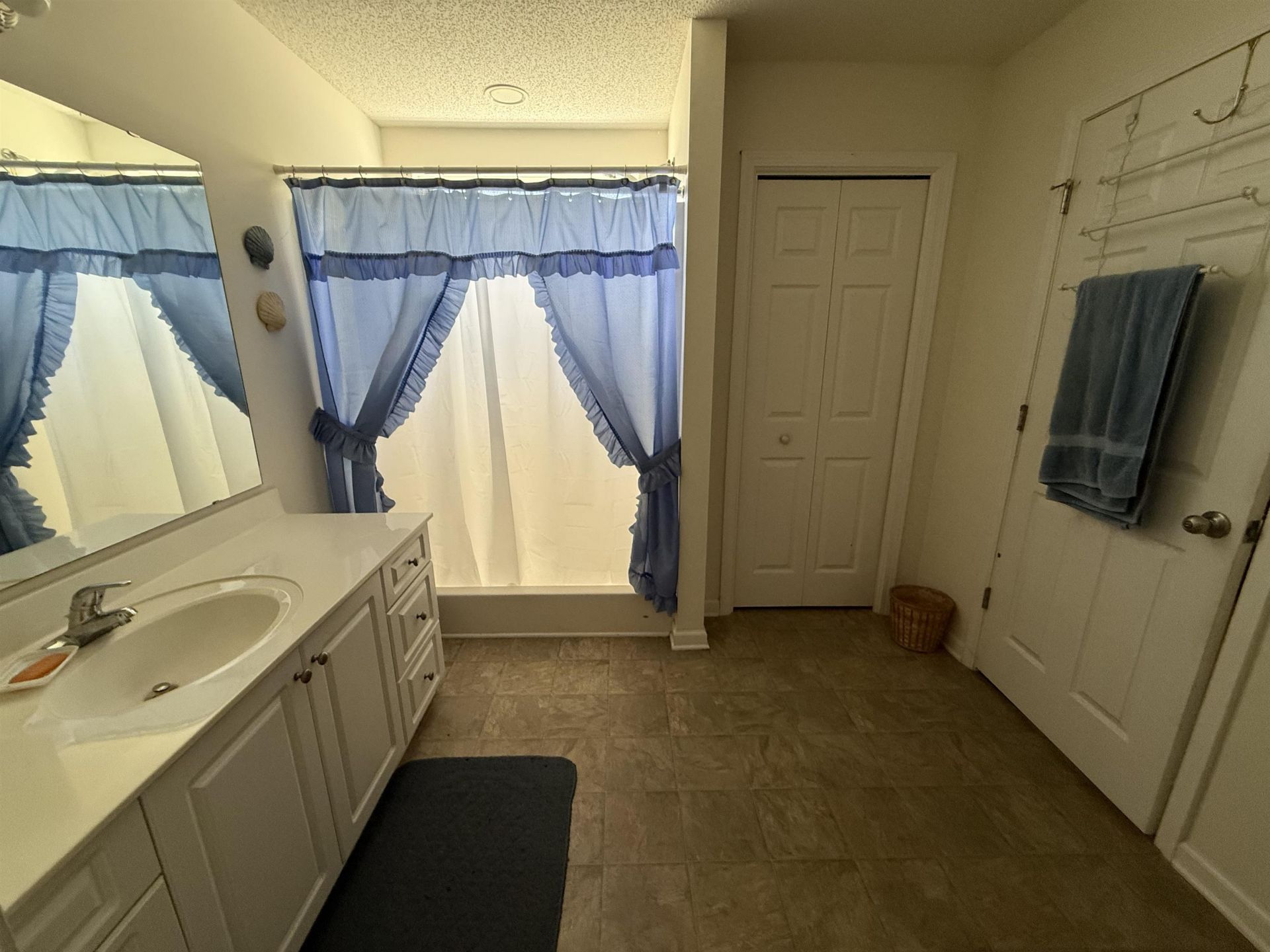 401 Carolina Woods Dr. Photo 31