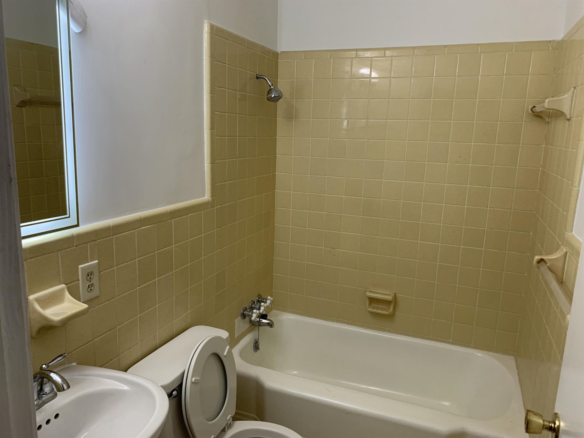 2401 Withers St. Photo 14