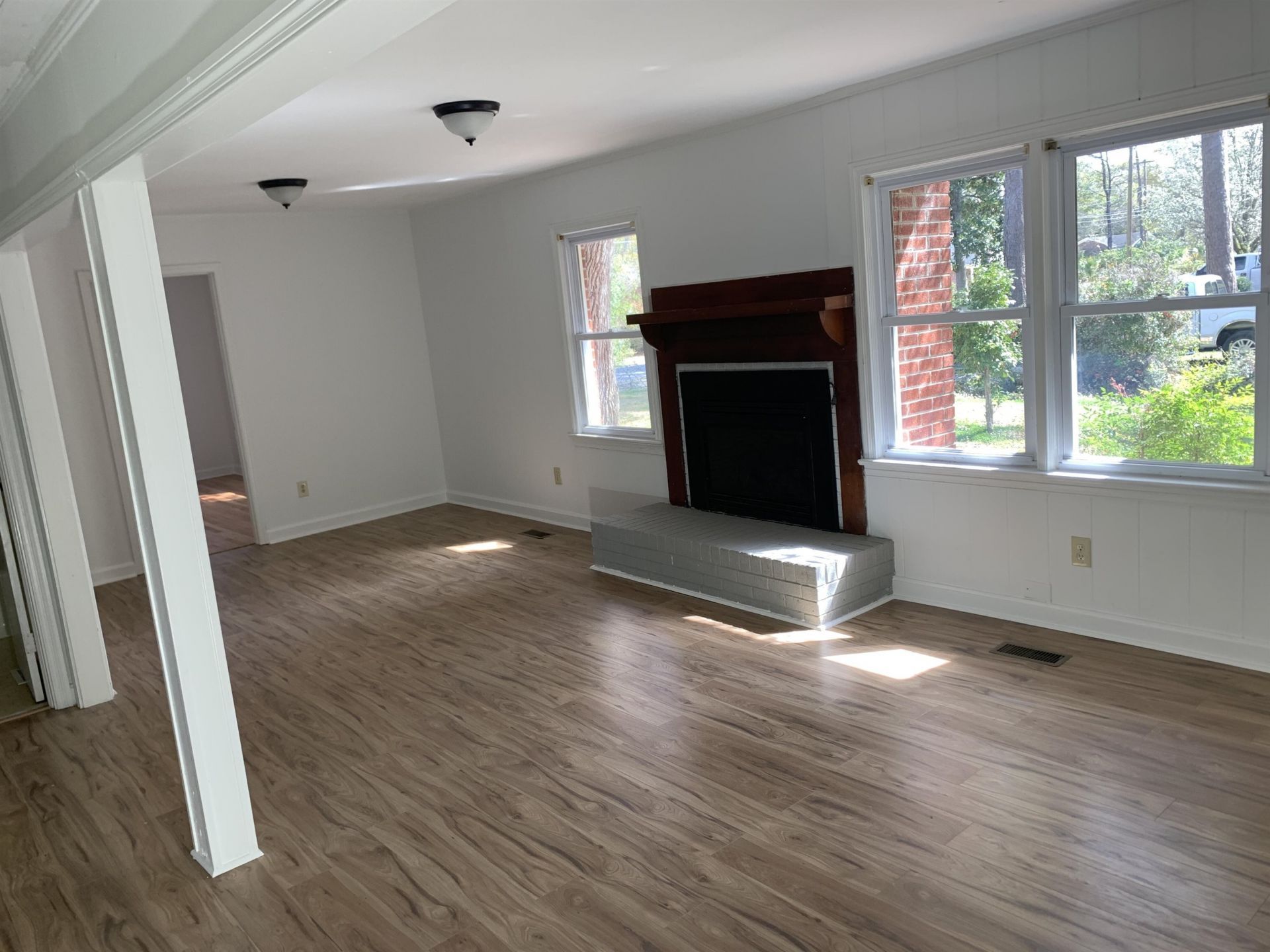 2401 Withers St. Photo 4