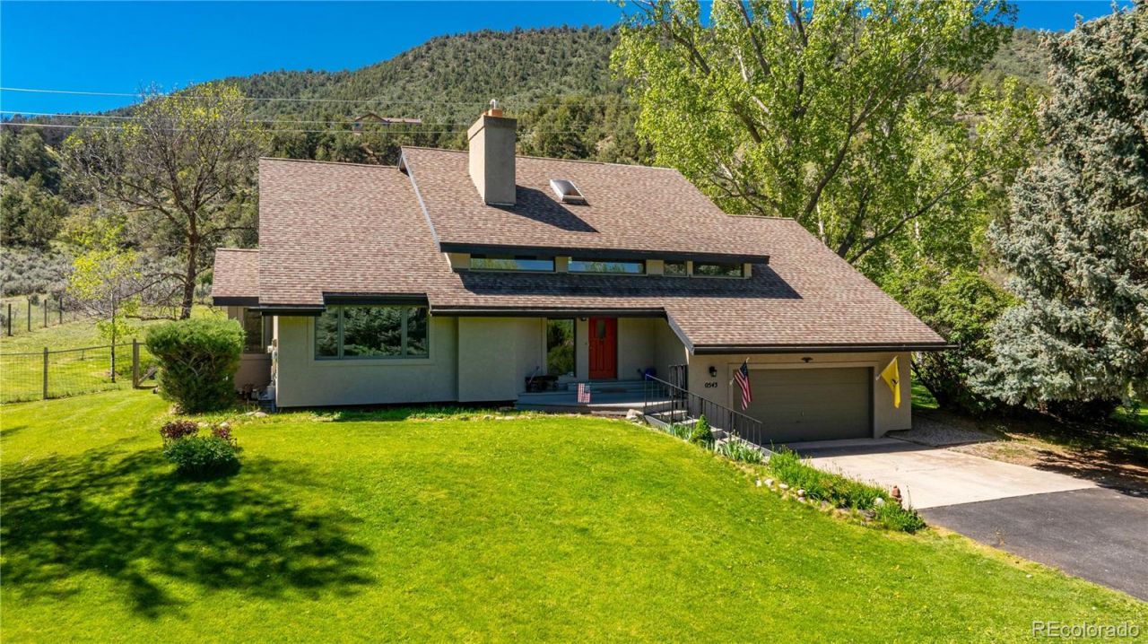 543 Westbank Road, Glenwood Springs, CO 81601 Main Photo