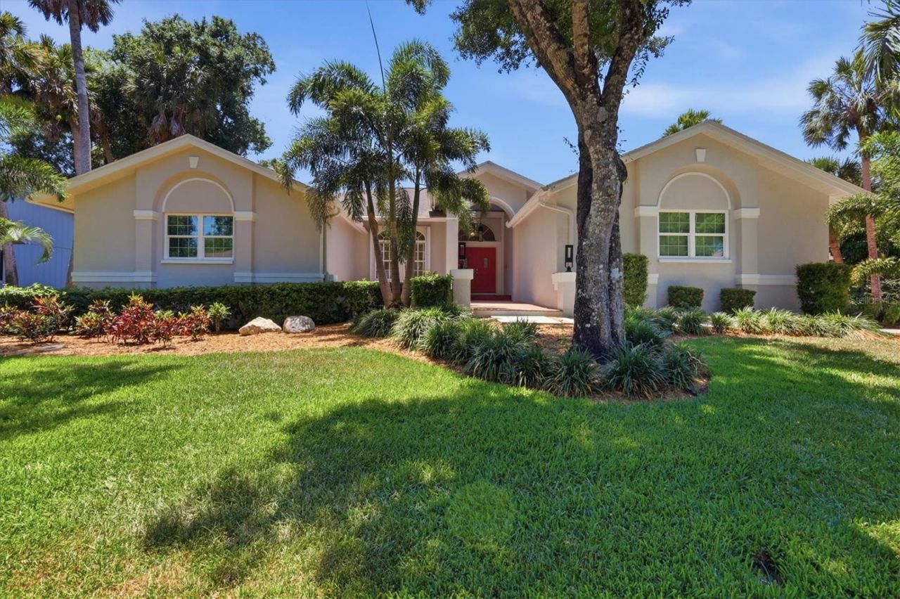 4734 E Trails Drive , Sarasota, FL 34232 Photo