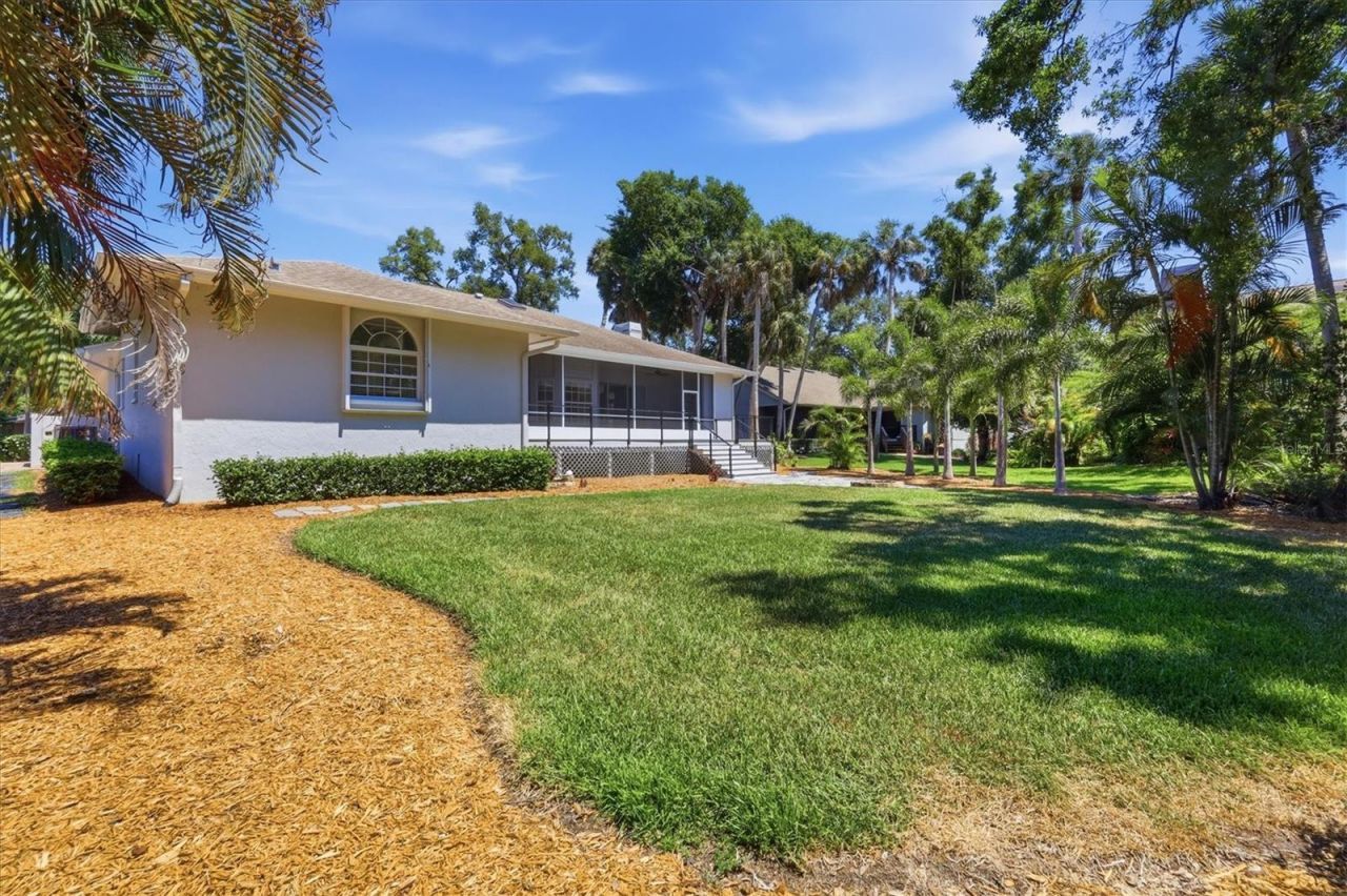 4734 E Trails Drive , Sarasota, FL 34232 Photo