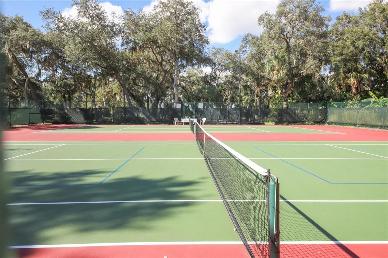 4734 E Trails Drive , Sarasota, FL 34232 Photo