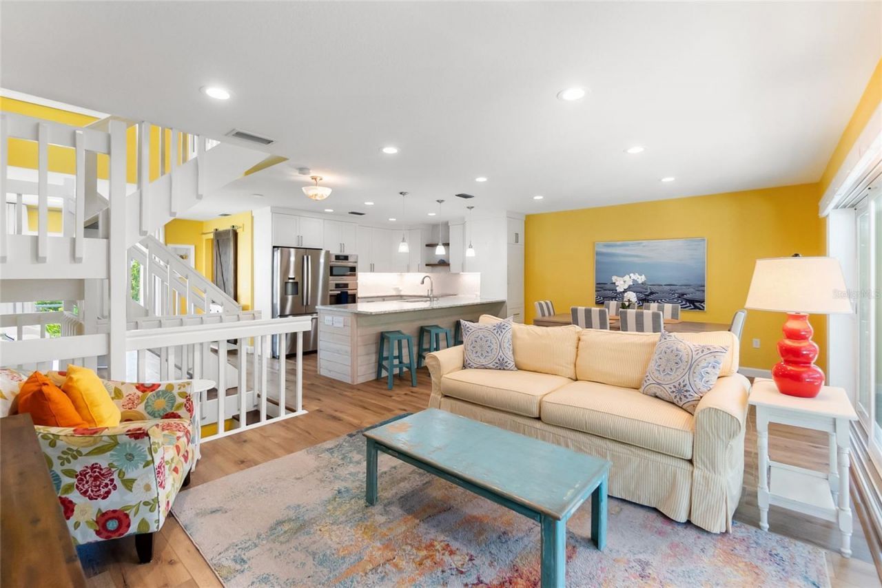 117 51st Street, Holmes Beach, FL 34217 Photo