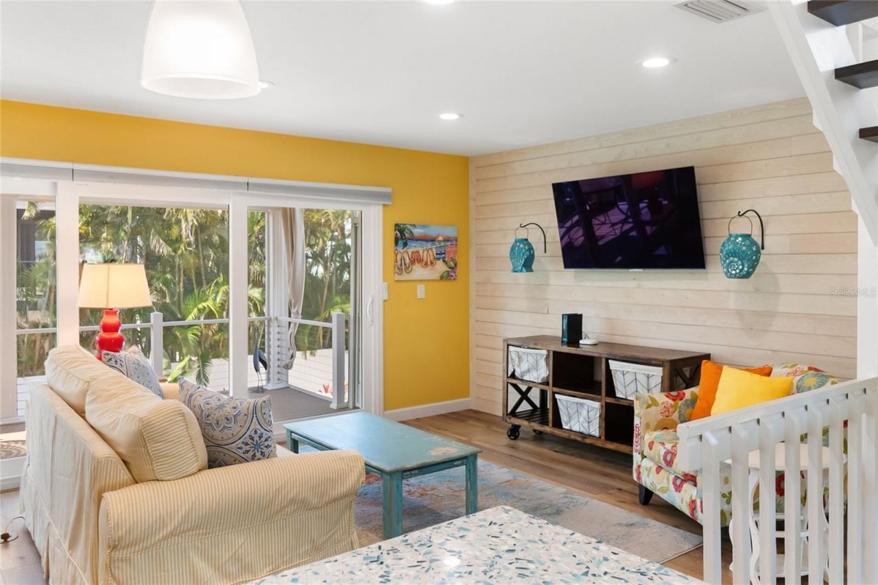 117 51st Street, Holmes Beach, FL 34217 Photo