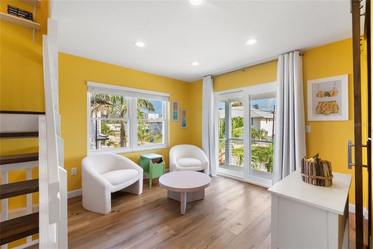117 51st Street, Holmes Beach, FL 34217 Photo