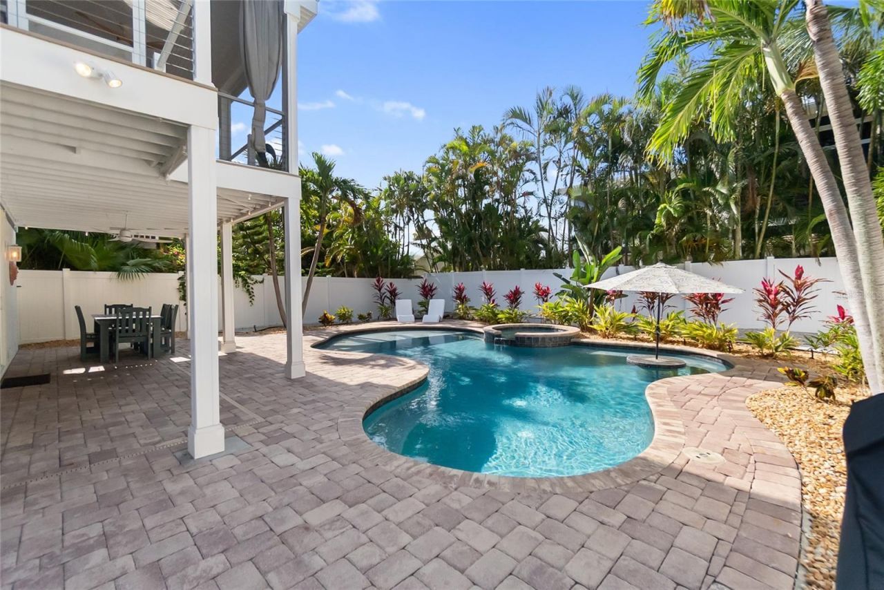 117 51st Street, Holmes Beach, FL 34217 Photo