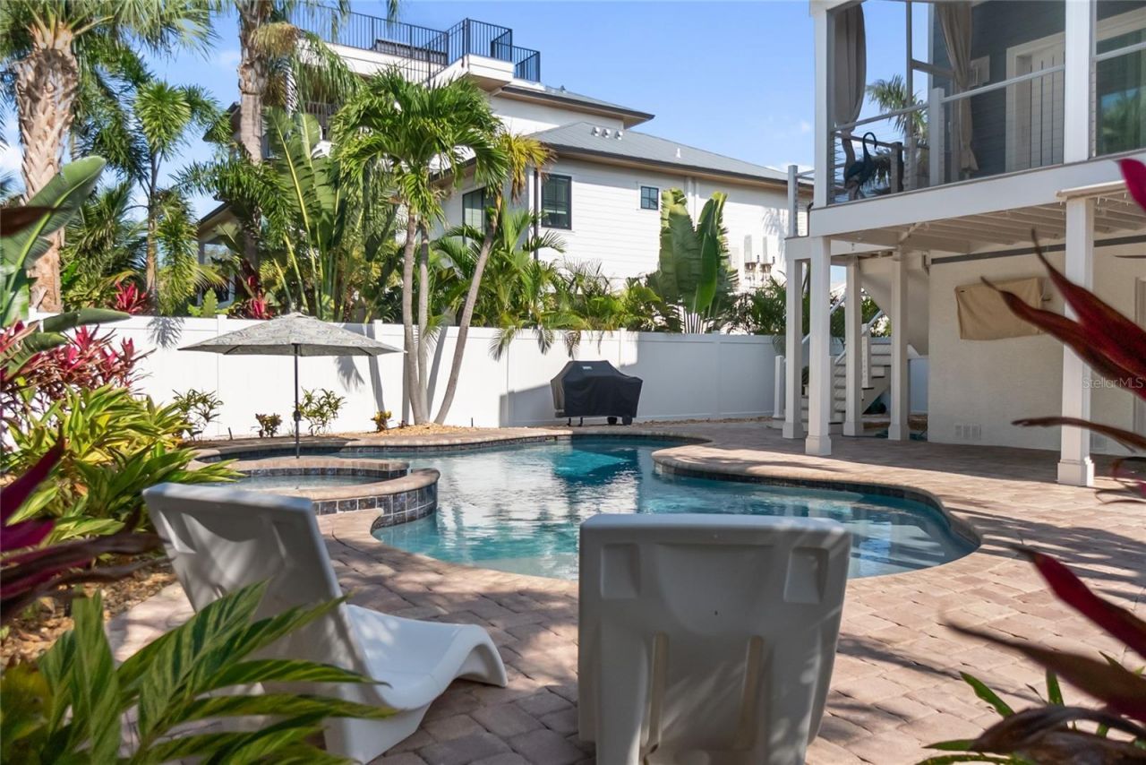 117 51st Street, Holmes Beach, FL 34217 Photo