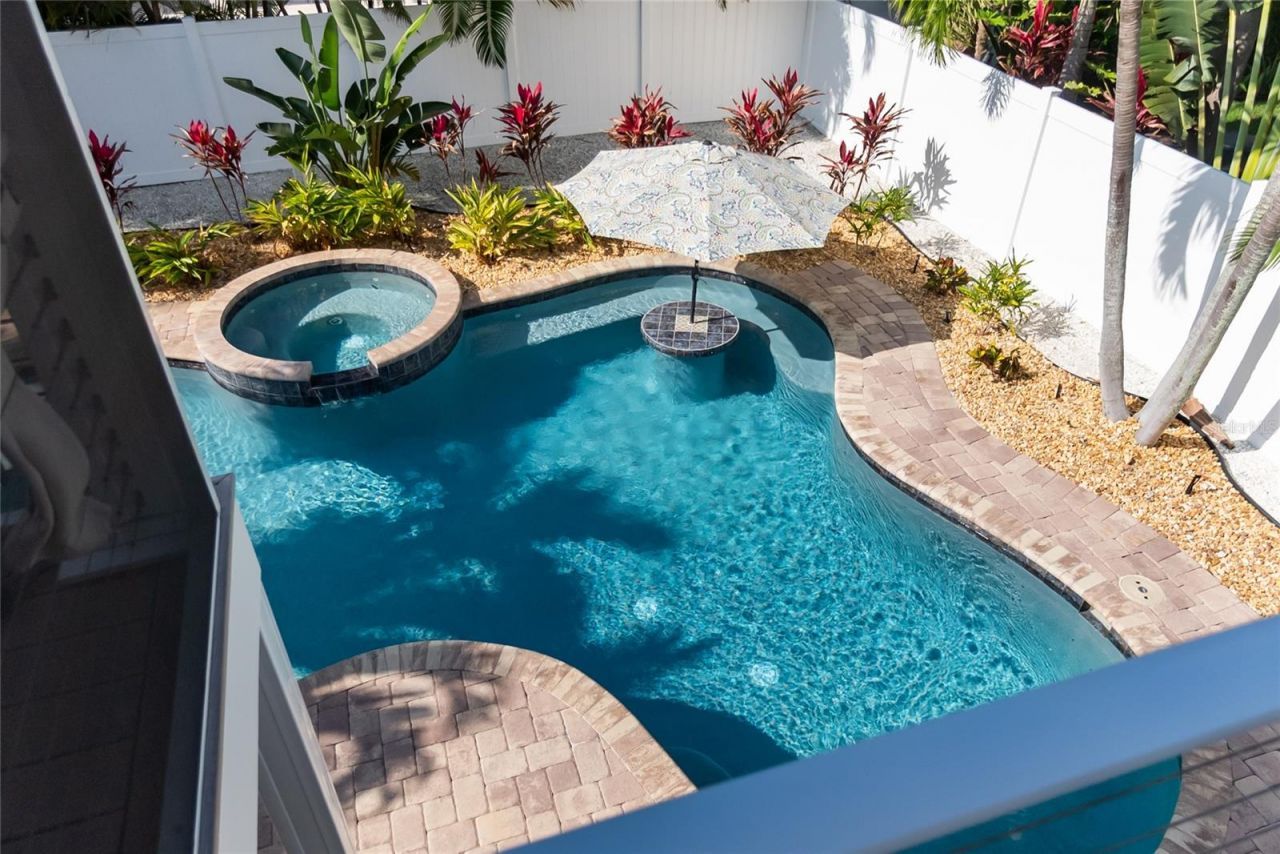 117 51st Street, Holmes Beach, FL 34217 Photo