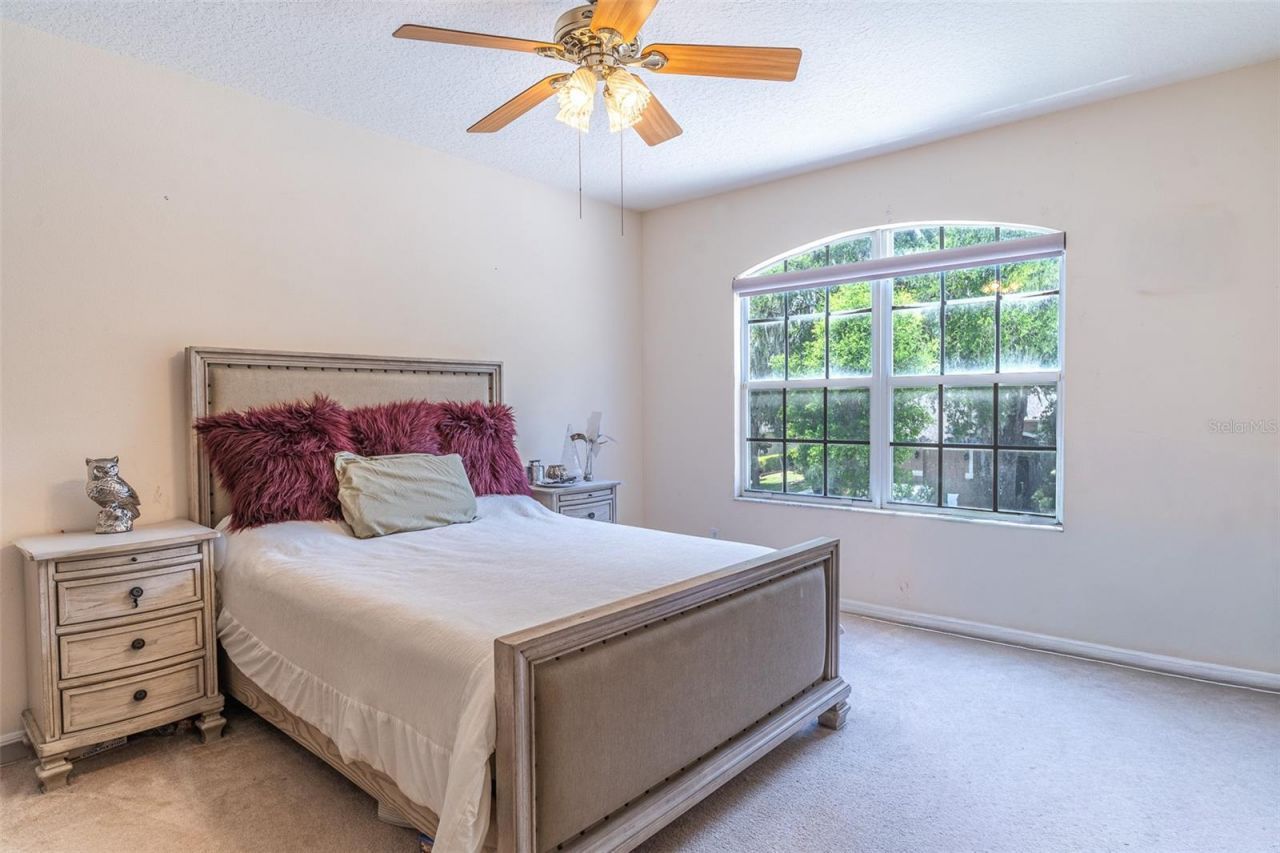 915 Hickory Fork Drive , Seffner, FL 33584 Photo