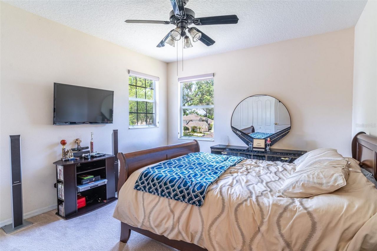 915 Hickory Fork Drive , Seffner, FL 33584 Photo