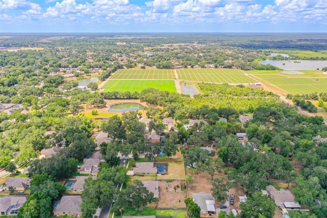 915 Hickory Fork Drive , Seffner, FL 33584 Photo