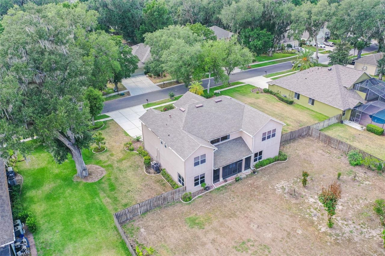 915 Hickory Fork Drive , Seffner, FL 33584 Photo