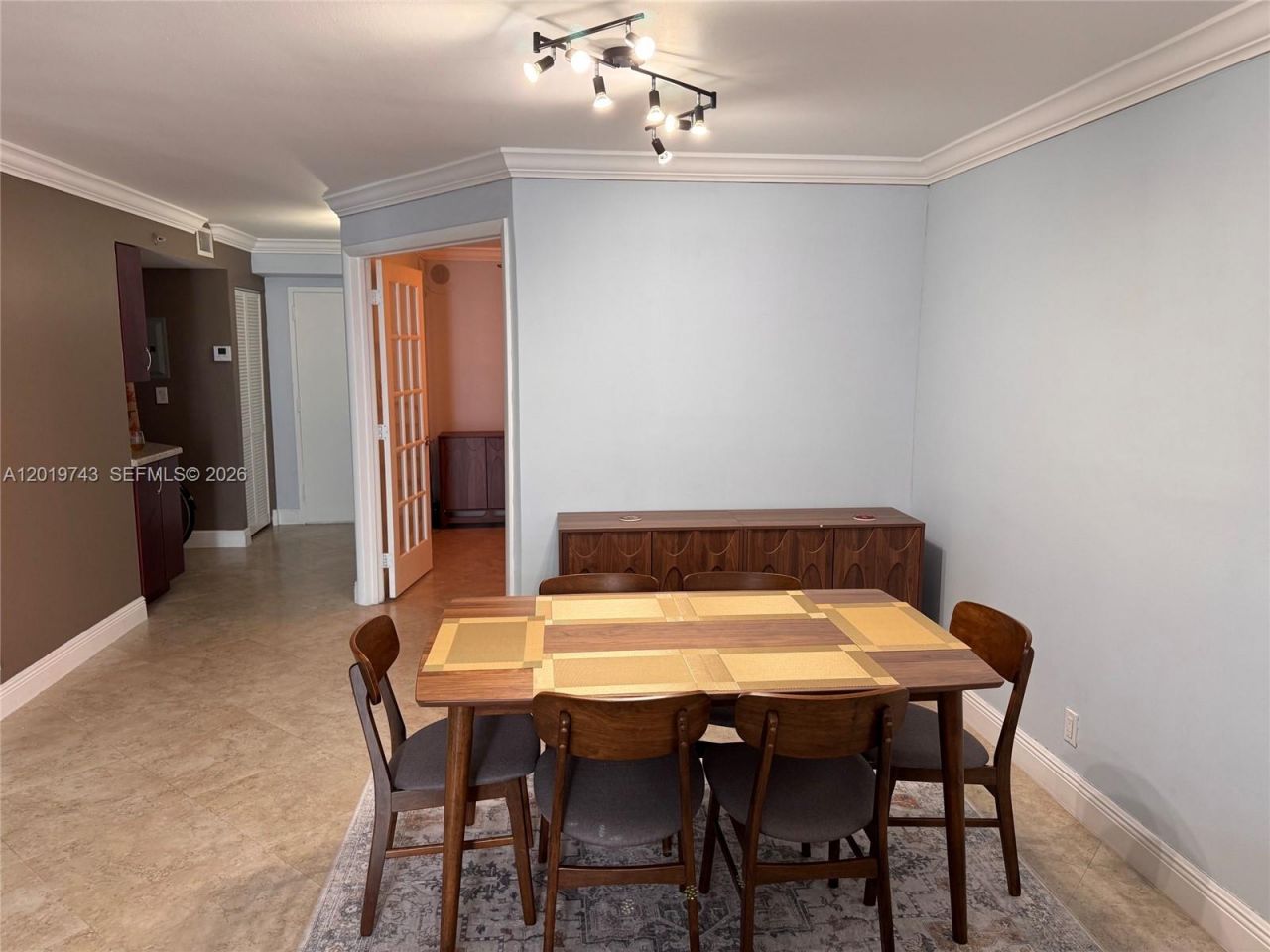 2401 Collins Ave, Unit 1807, Miami Beach, FL 33140 Photo