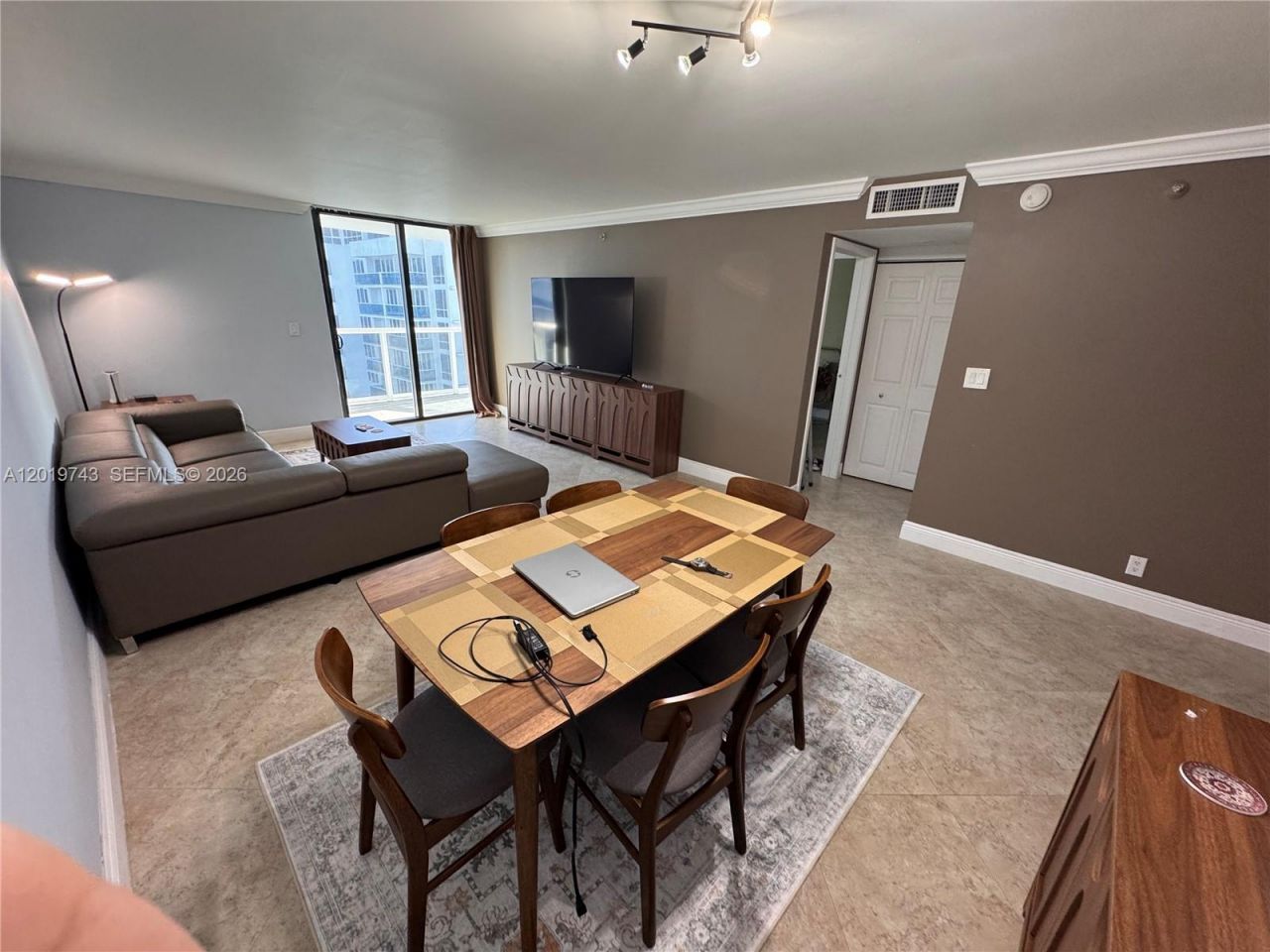 2401 Collins Ave, Unit 1807, Miami Beach, FL 33140 Photo
