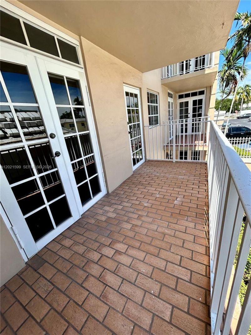 1280 S Alhambra Cir , Unit 2217, Coral Gables, FL 33146 Photo
