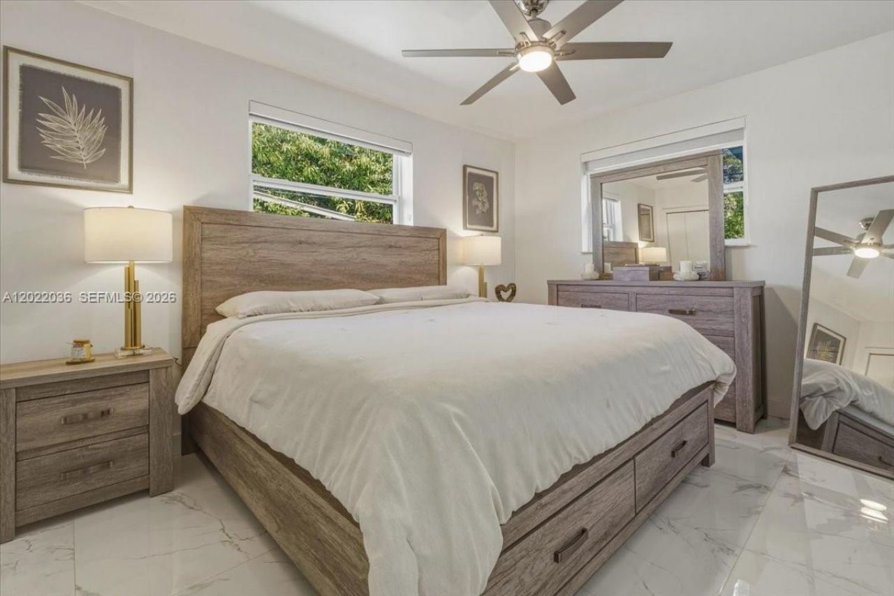 120 W 50th St , Hialeah, FL 33012 Photo
