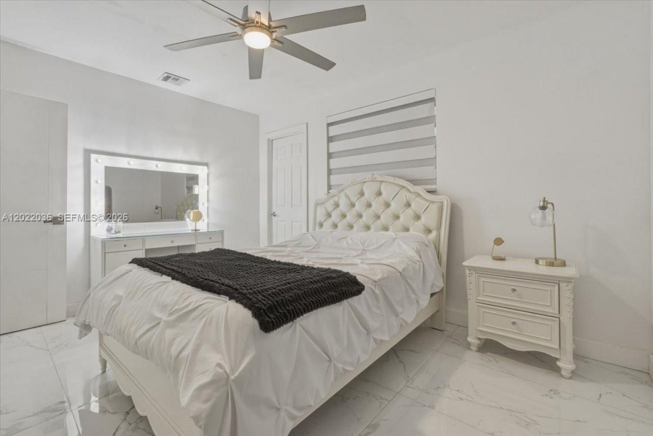 120 W 50th St , Hialeah, FL 33012 Photo