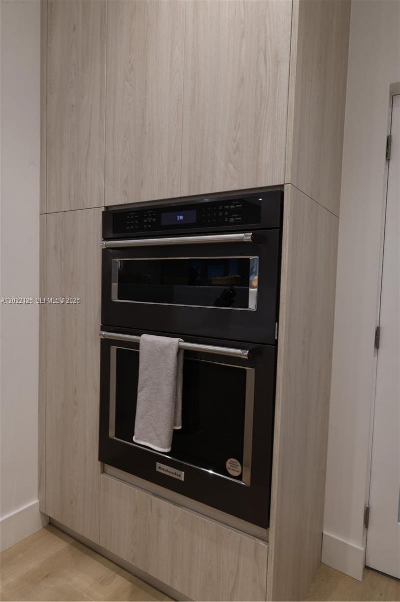 2338 SW 11th St, Unit 2338, Miami, FL 33135 Photo