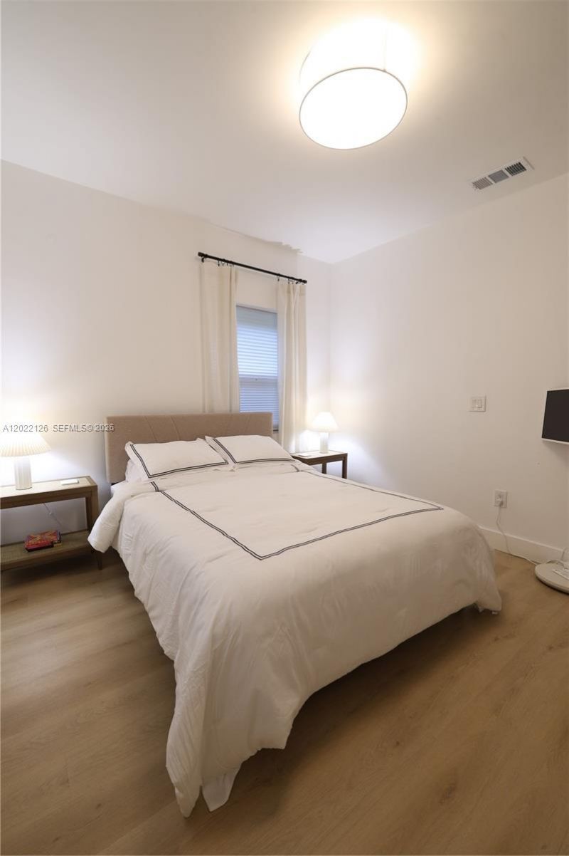 2338 SW 11th St, Unit 2338, Miami, FL 33135 Photo