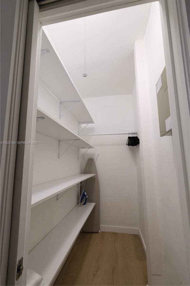 2338 SW 11th St, Unit 2338, Miami, FL 33135 Photo