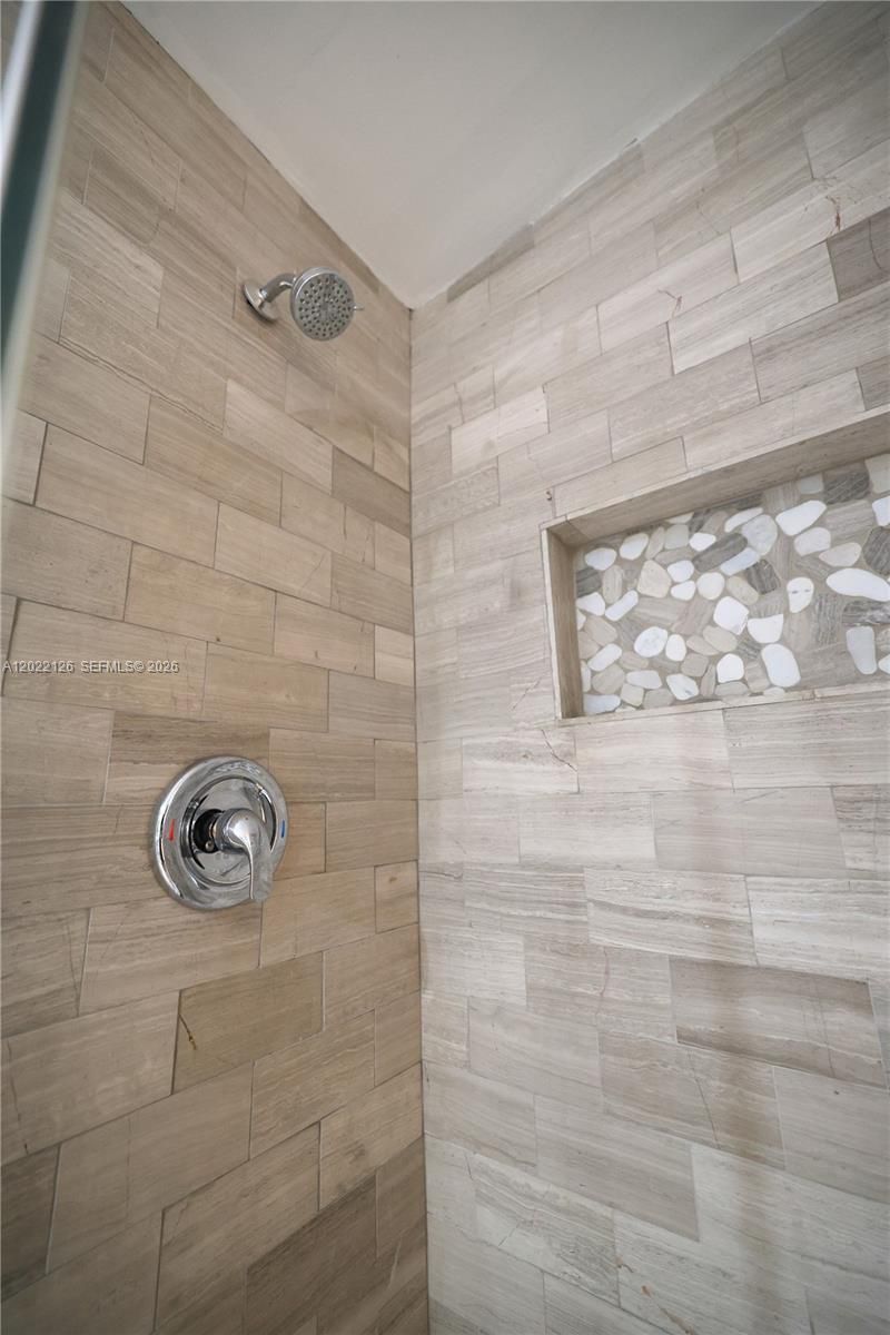 2338 SW 11th St, Unit 2338, Miami, FL 33135 Photo