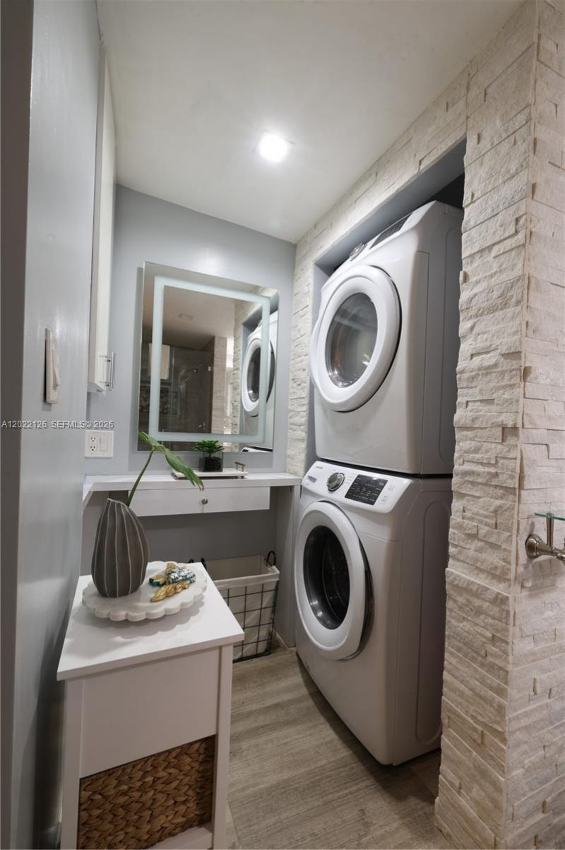 2338 SW 11th St, Unit 2338, Miami, FL 33135 Photo
