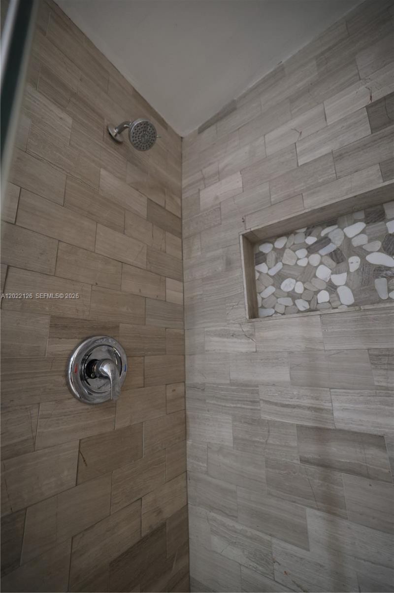 2338 SW 11th St, Unit 2338, Miami, FL 33135 Photo