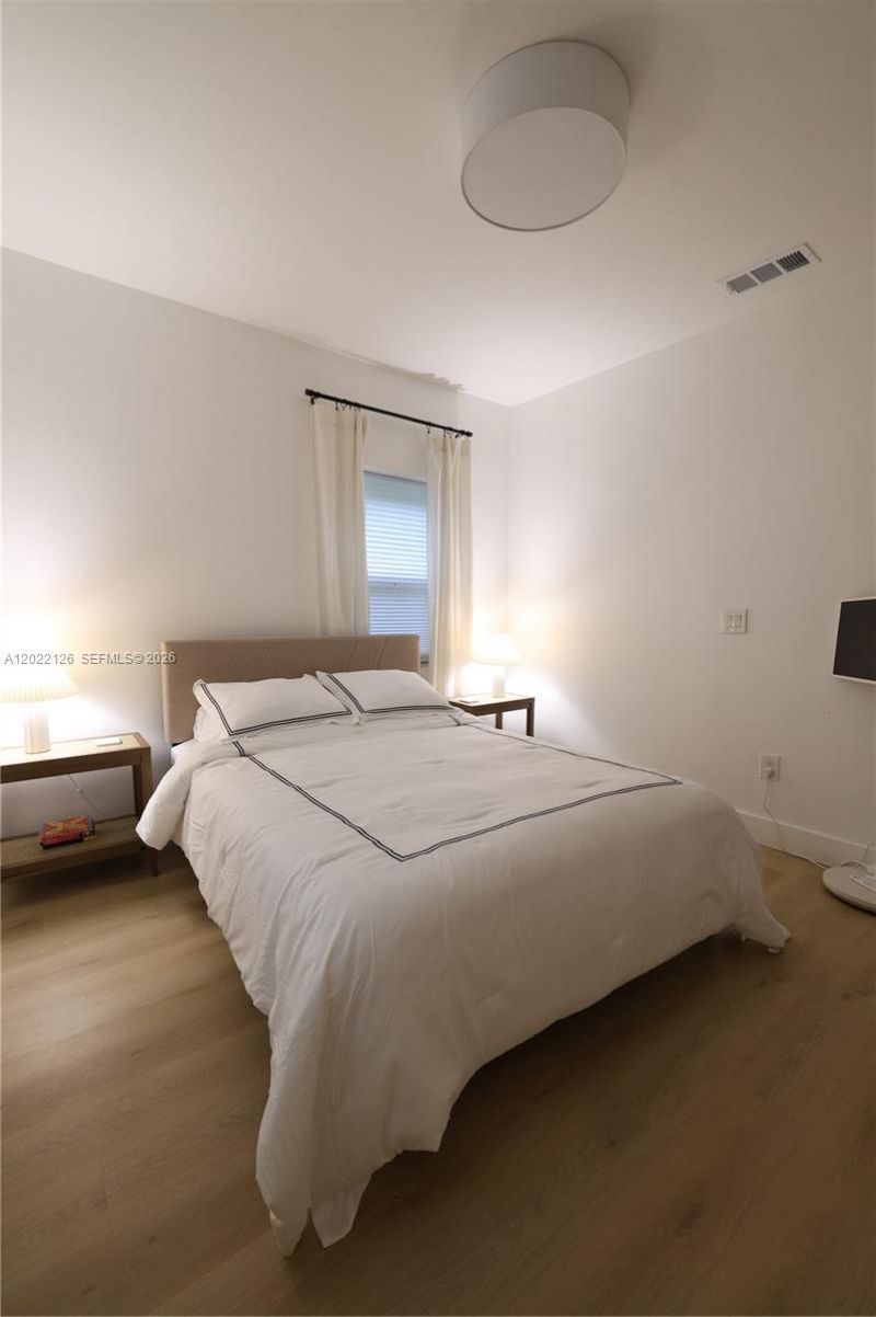 2338 SW 11th St, Unit 2338, Miami, FL 33135 Photo