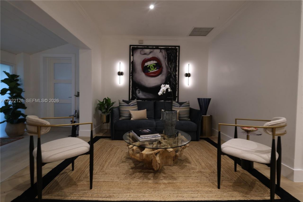 2338 SW 11th St, Unit 2338, Miami, FL 33135 Photo