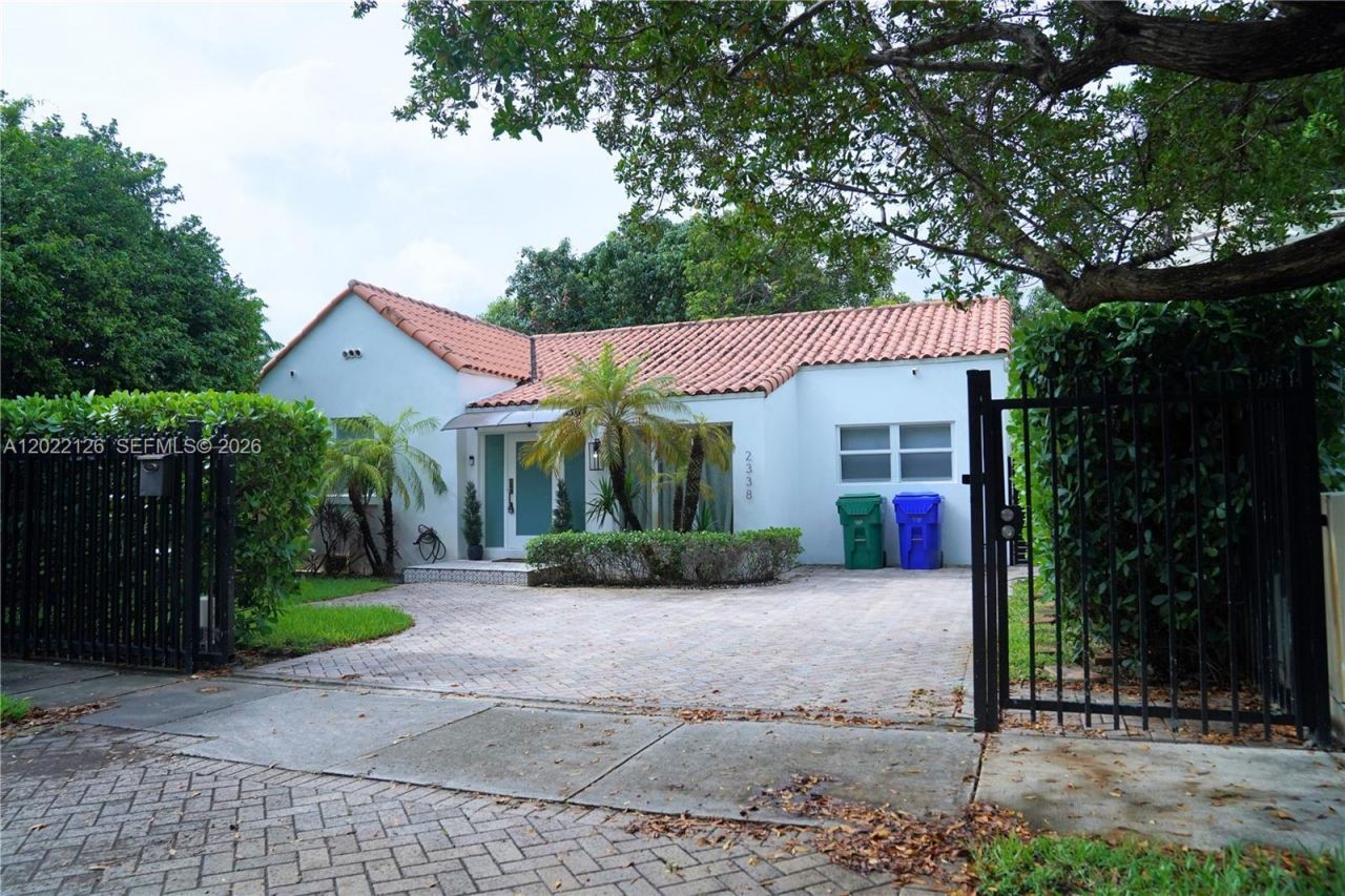 2338 SW 11th St, Unit 2338, Miami, FL 33135 Photo
