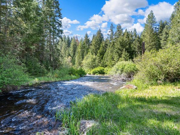 25232 Highway 140, Eagle Point, OR 97524