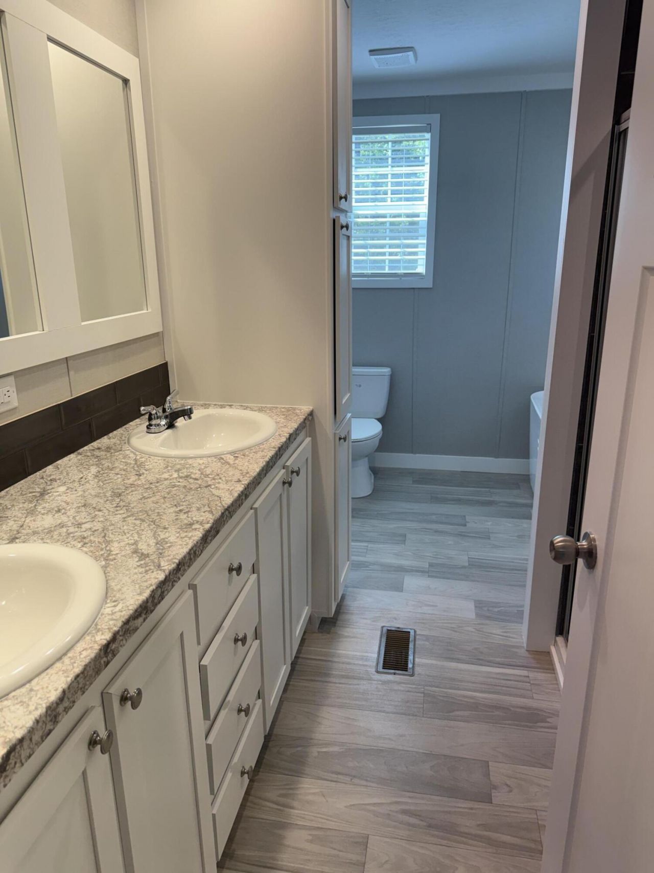 2512 Kelly Bay Road Photo 9