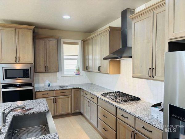 5773 W Riva Capri St, Meridian, ID 83646