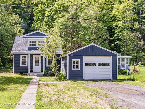 148 Esopus Creek Road, Saugerties, NY 12477
