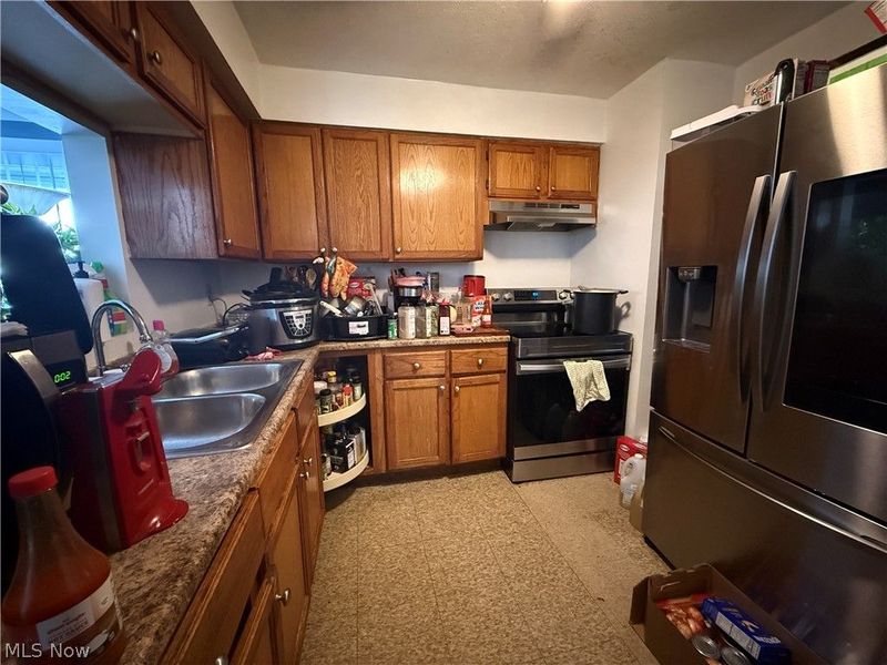 3431 W 129th Street, Cleveland, OH 44111 Photo 3
