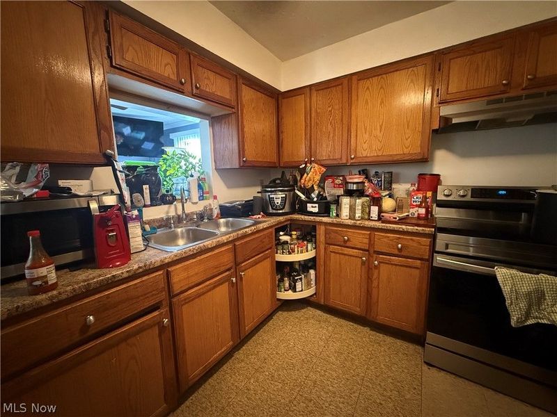 3431 W 129th Street, Cleveland, OH 44111 Photo 4