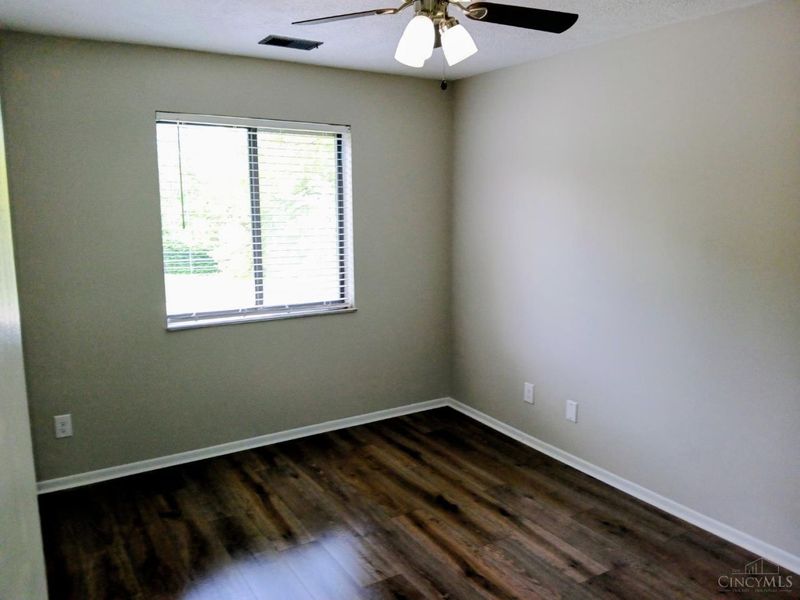 5444 Bluesky Drive, Unit 17, Green Township, OH 45247 Photo 7