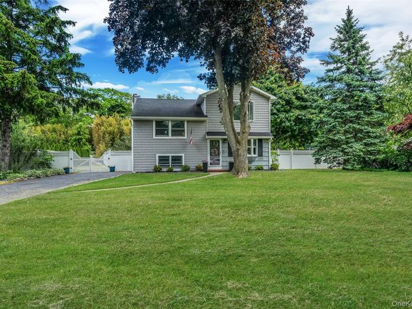 577 Oak Avenue, Bohemia, NY 11716